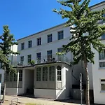 9 Sonnenschoen Apartment Rostock